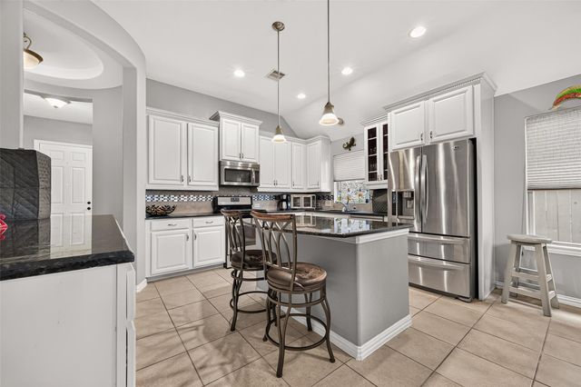 20234 Fossil Valley Lane, Cypress, TX 77433