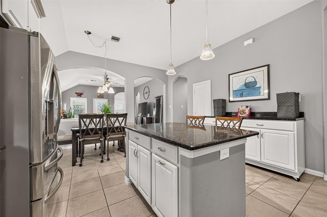 20234 Fossil Valley Lane, Cypress, TX 77433