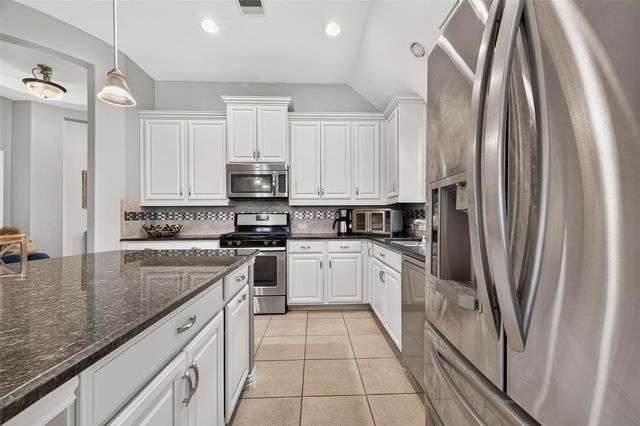 20234 Fossil Valley Lane, Cypress, TX 77433