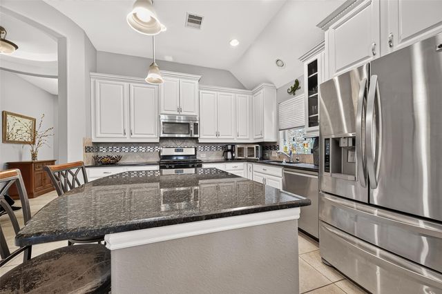 20234 Fossil Valley Lane, Cypress, TX 77433