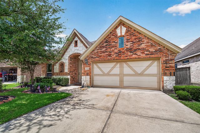 20234 Fossil Valley Lane, Cypress, TX 77433