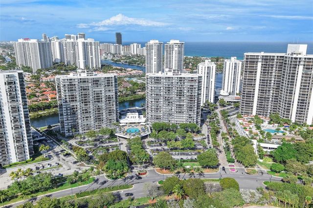 3731 N Country Club Dr 521, Aventura, FL 33180