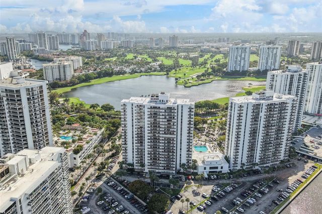 3731 N Country Club Dr 521, Aventura, FL 33180