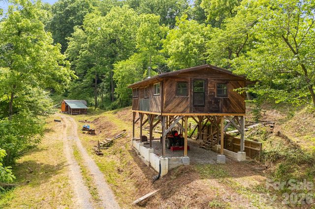 224 Allen Drive, Marshall, NC 28753