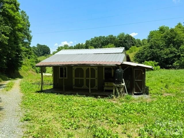 224 Allen Drive, Marshall, NC 28753