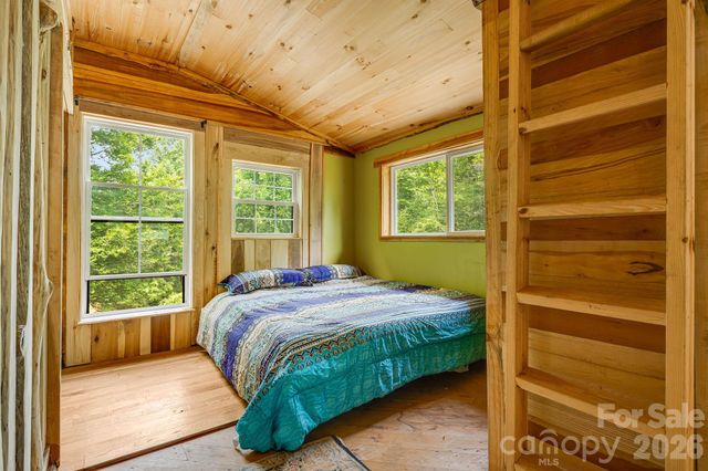 224 Allen Drive, Marshall, NC 28753