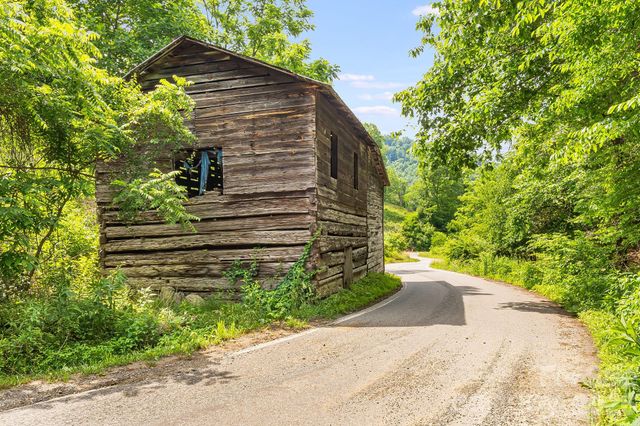 224 Allen Drive, Marshall, NC 28753