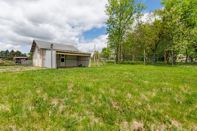 9909 Winn Road, Spring Grove, IL 60081