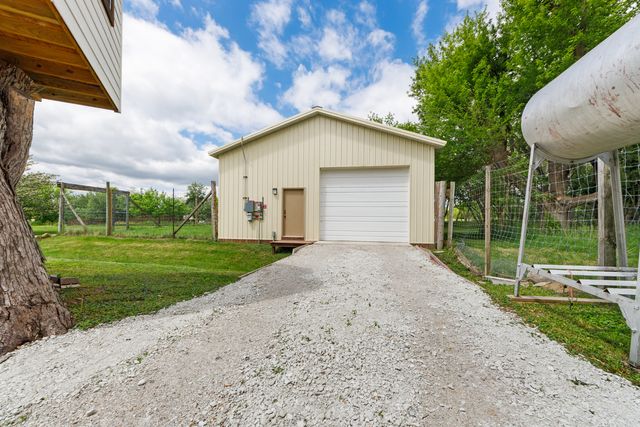 9909 Winn Road, Spring Grove, IL 60081
