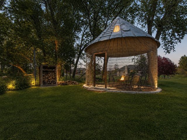 9909 Winn Road, Spring Grove, IL 60081
