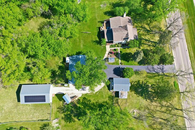 9909 Winn Road, Spring Grove, IL 60081