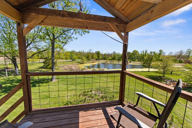 9909 Winn Road, Spring Grove, IL 60081