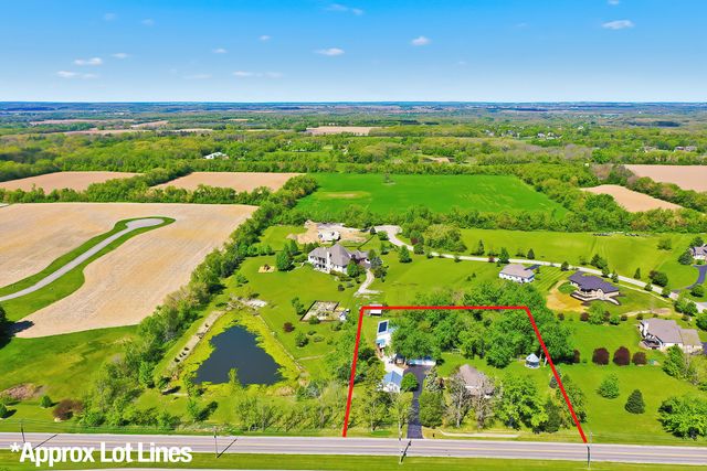 9909 Winn Road, Spring Grove, IL 60081