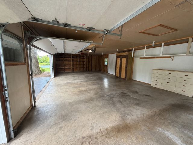 9909 Winn Road, Spring Grove, IL 60081