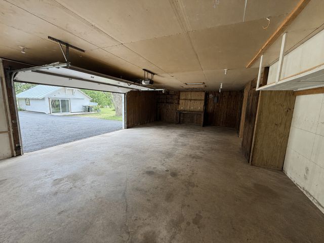 9909 Winn Road, Spring Grove, IL 60081
