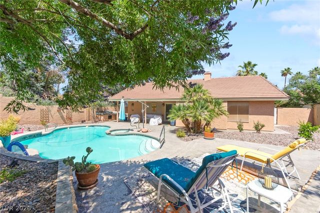 2005 Yosemite Court, Henderson, NV 89074