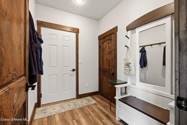 140 Madera DR, Sandpoint, ID 83864
