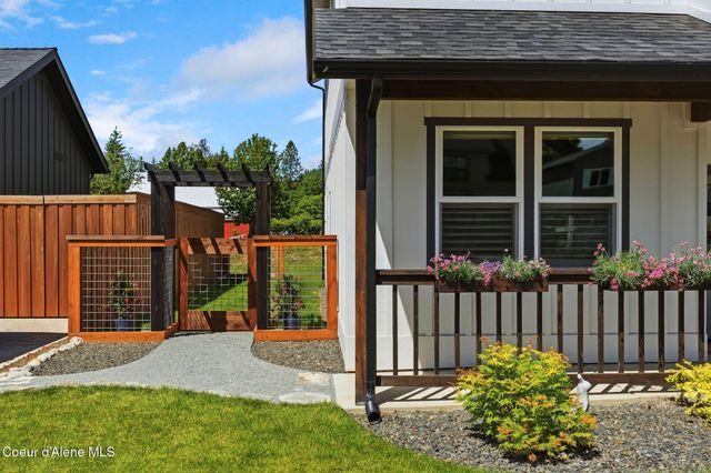 140 Madera DR, Sandpoint, ID 83864