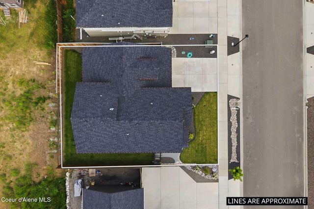 140 Madera DR, Sandpoint, ID 83864