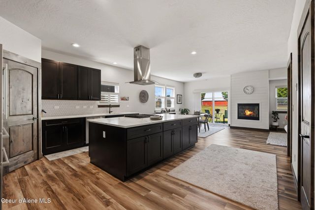 140 Madera DR, Sandpoint, ID 83864