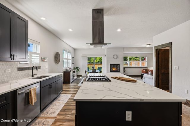 140 Madera DR, Sandpoint, ID 83864