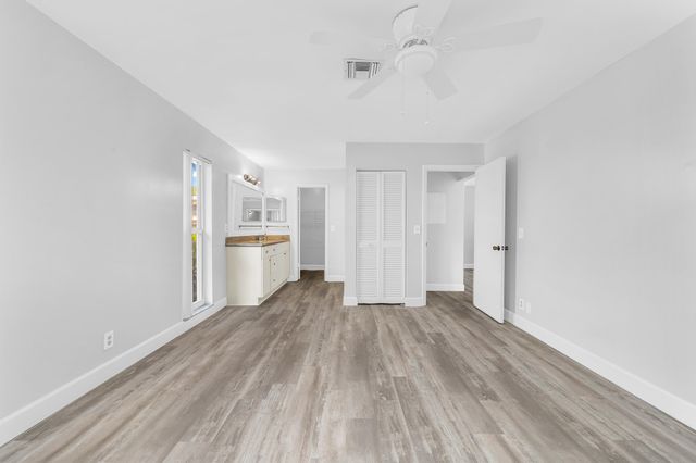 13984 Via Flora D, Delray Beach, FL 33484