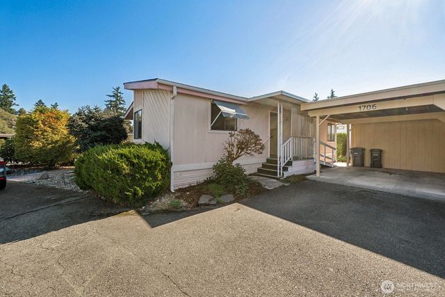 1706 73rd Street E #15, Tacoma, WA 98404