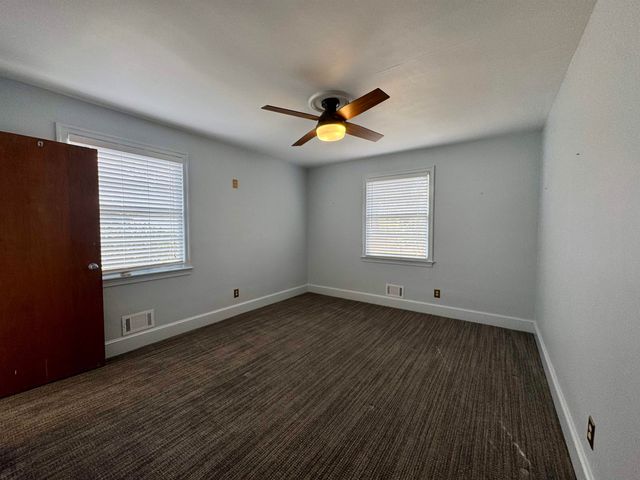 517 Singleton Ave, Kingstree, SC 29556