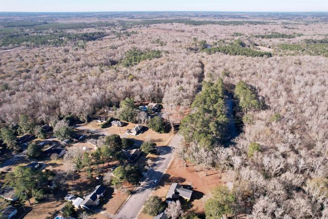 517 Singleton Ave, Kingstree, SC 29556
