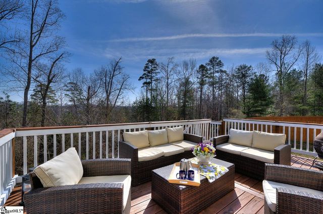 412 Jones Peak Drive, Simpsonville, SC 29681