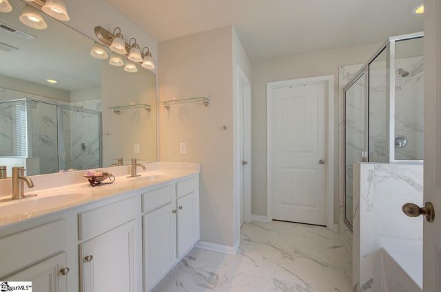 412 Jones Peak Drive, Simpsonville, SC 29681