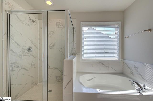 412 Jones Peak Drive, Simpsonville, SC 29681