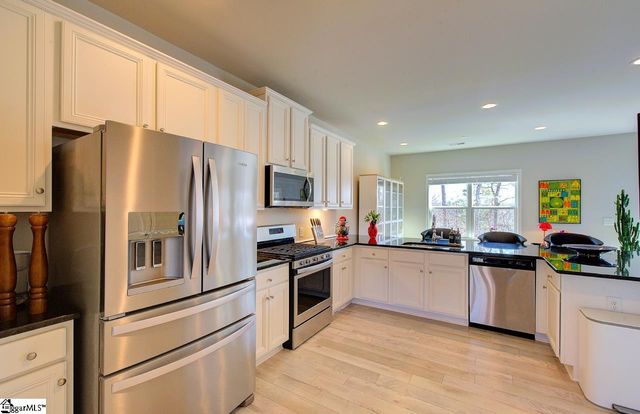 412 Jones Peak Drive, Simpsonville, SC 29681