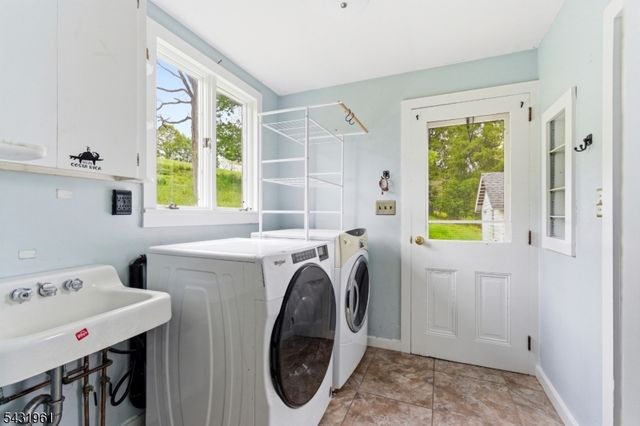 206 Race St, Alexandria Twp., NJ 08867