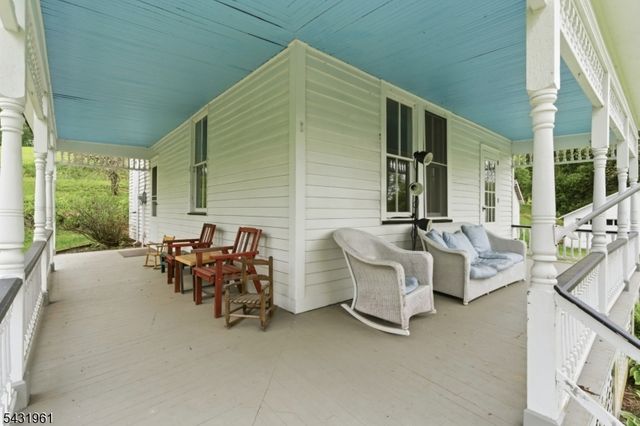 206 Race St, Alexandria Twp., NJ 08867