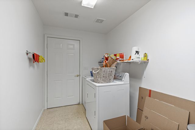 130 Rhonda Lane, Phoenix, OR 97535