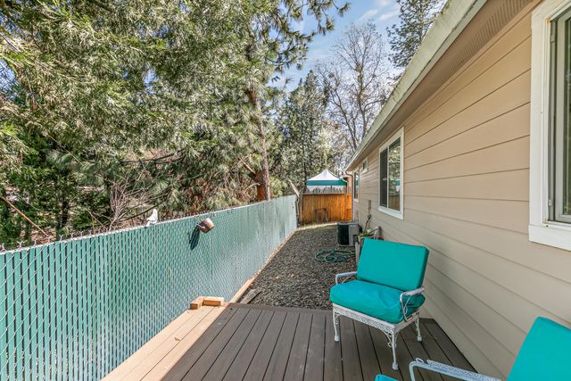 130 Rhonda Lane, Phoenix, OR 97535