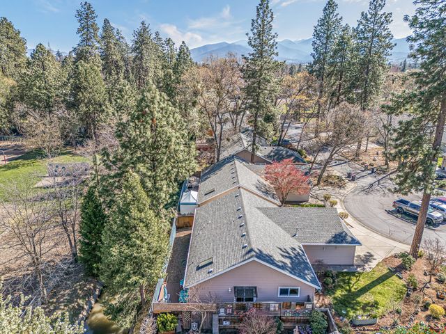 130 Rhonda Lane, Phoenix, OR 97535