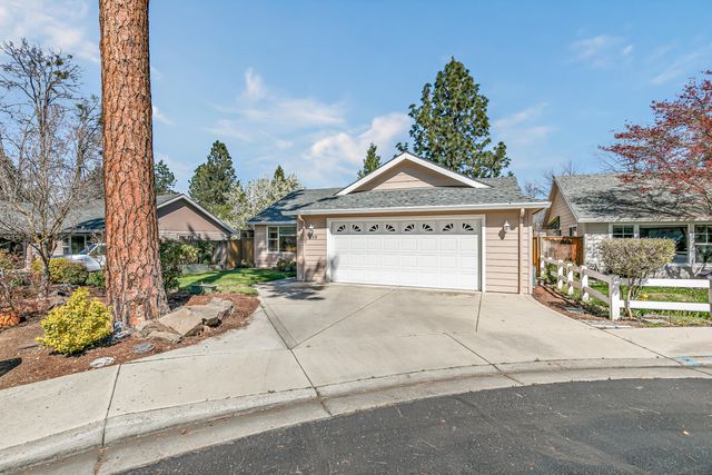 130 Rhonda Lane, Phoenix, OR 97535