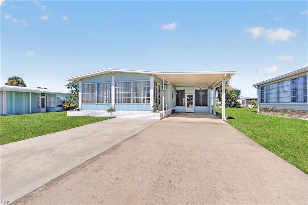 557 Peace Lake CT, NORTH FORT MYERS, FL 33917 — photo 2