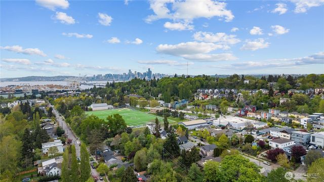 4724 25th Ave SW, Seattle, WA 98106