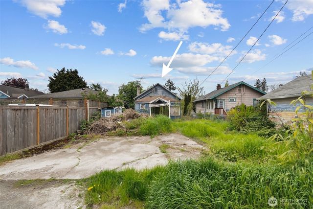 4724 25th Ave SW, Seattle, WA 98106