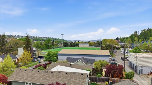 4724 25th Ave SW, Seattle, WA 98106