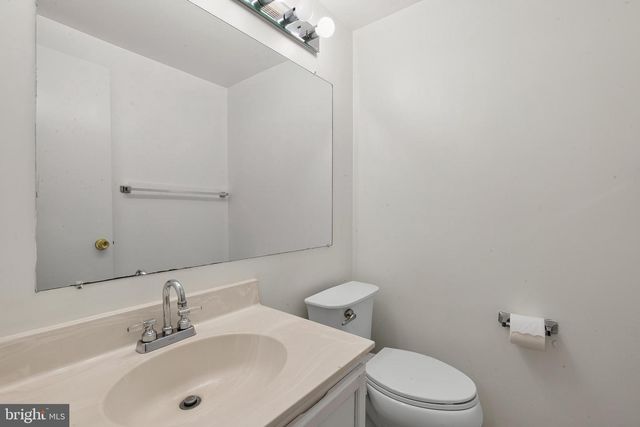 7 COPPS HILL CT, Montgomery Village, MD 20886