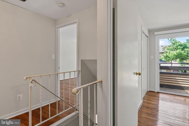 7 COPPS HILL CT, Montgomery Village, MD 20886