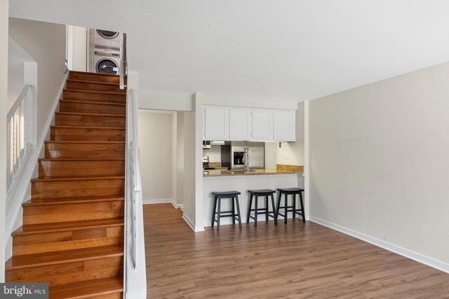 7 COPPS HILL CT, Montgomery Village, MD 20886
