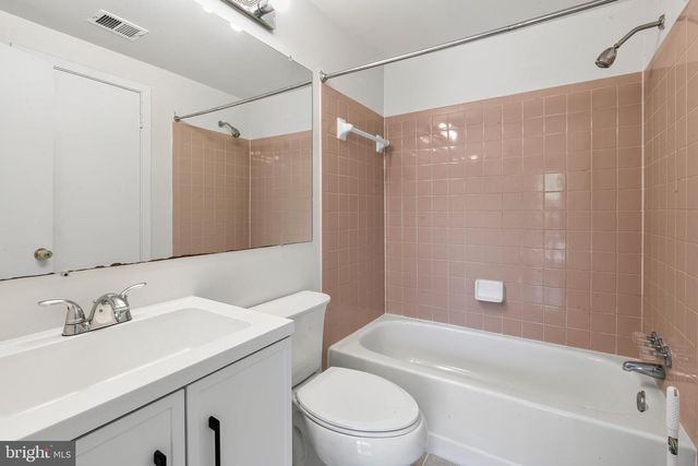7 COPPS HILL CT, Montgomery Village, MD 20886