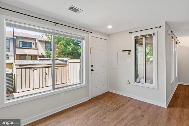 7 COPPS HILL CT, Montgomery Village, MD 20886