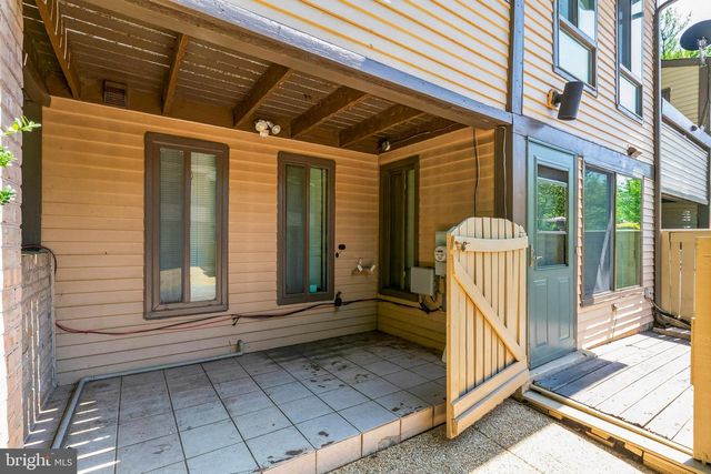 7 COPPS HILL CT, Montgomery Village, MD 20886