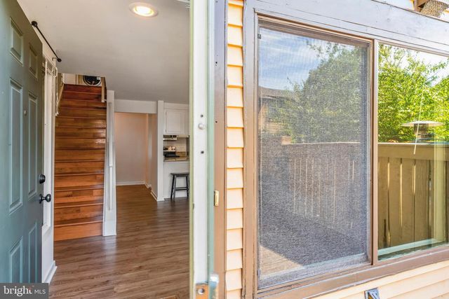 7 COPPS HILL CT, Montgomery Village, MD 20886